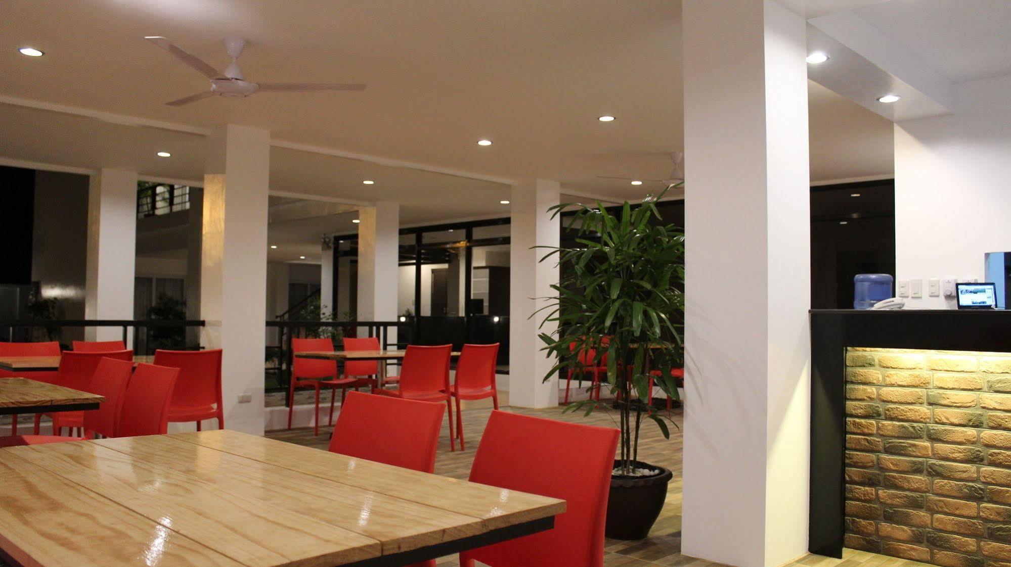 Be-Ing Suites Davao City Екстериор снимка