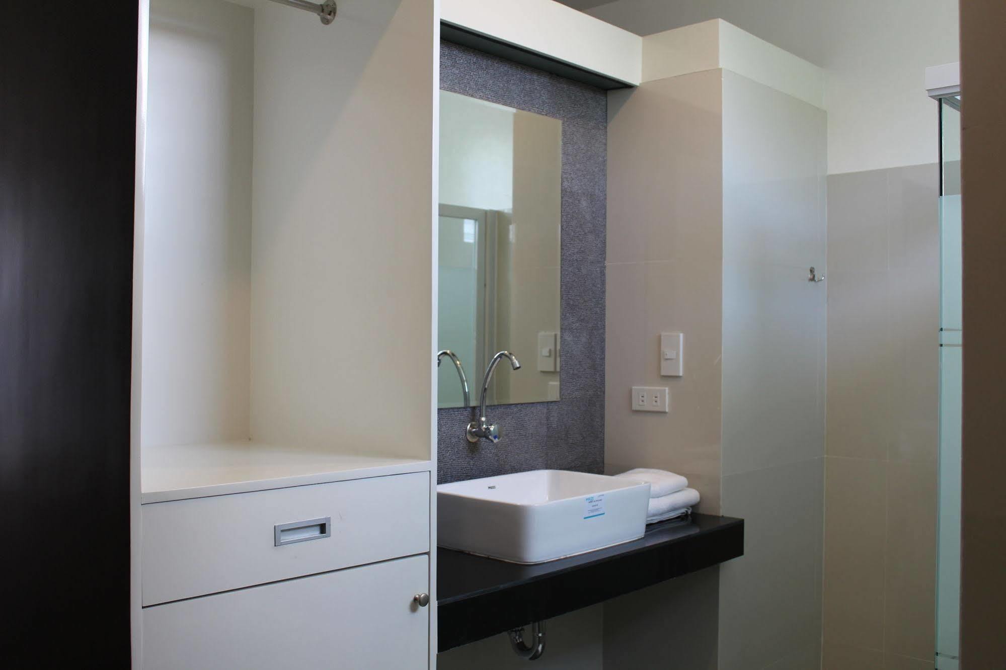 Be-Ing Suites Davao City Екстериор снимка