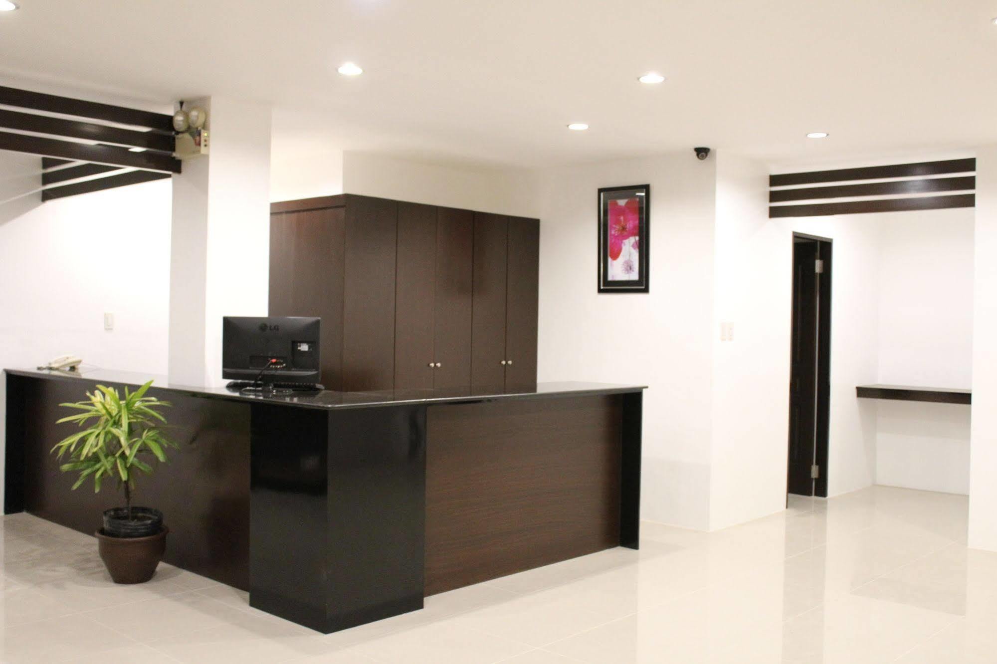 Be-Ing Suites Davao City Екстериор снимка