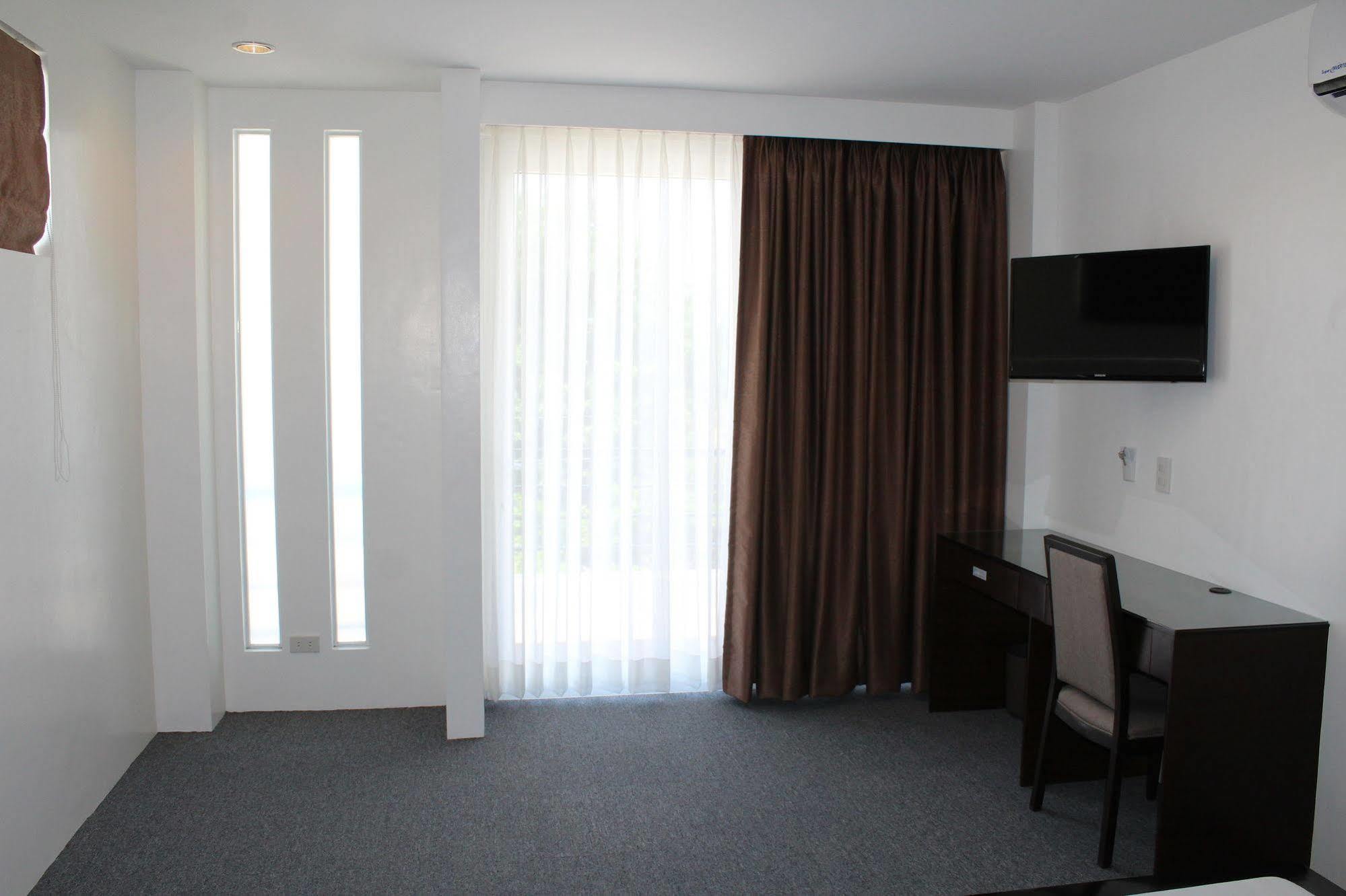 Be-Ing Suites Davao City Екстериор снимка